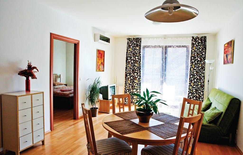 Bpm-apartment Kiraly Apartman *